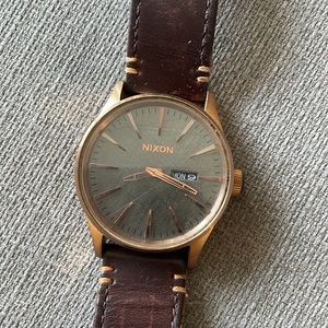 Men’s Nixon Sentry watch with leather strap